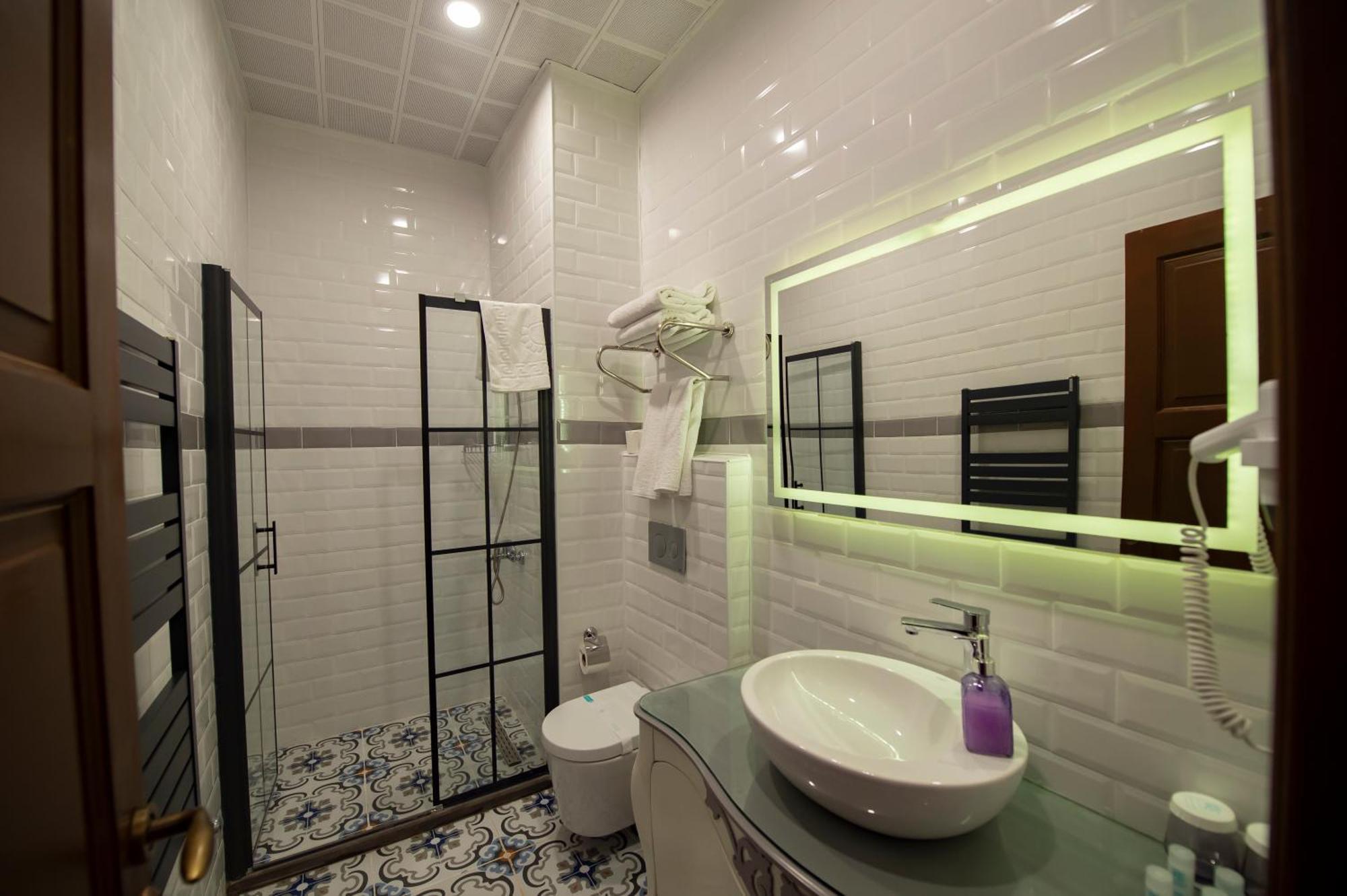 Ve Hotels Beylerbeyi Sarayi كارس المظهر الخارجي الصورة